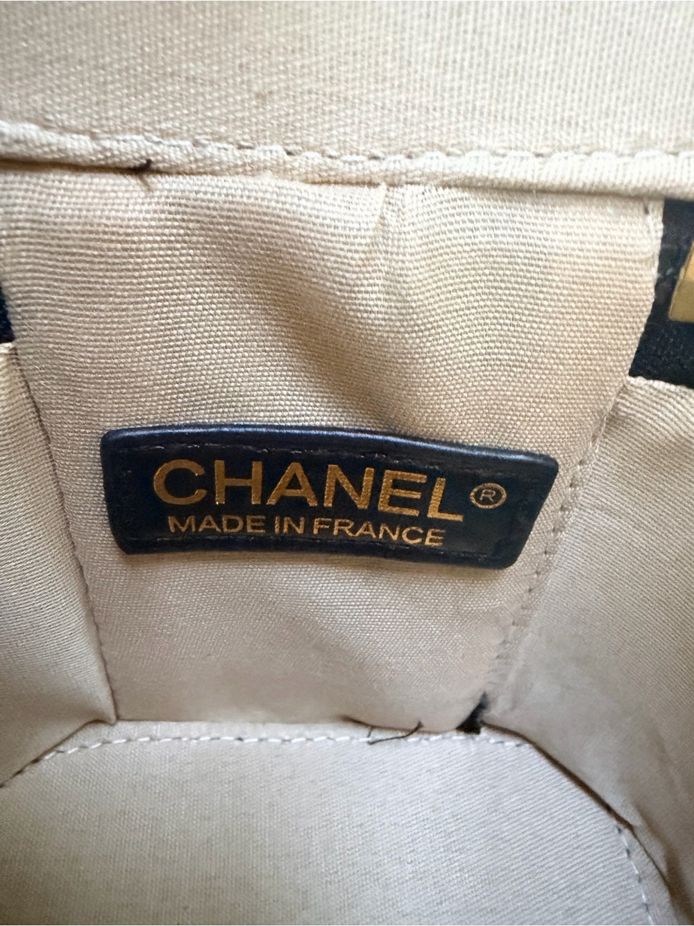 Source Unknown Black Ball Box Bag w Gold Hardware NEW in Branded Dust Bag. - Picture 9 of 10